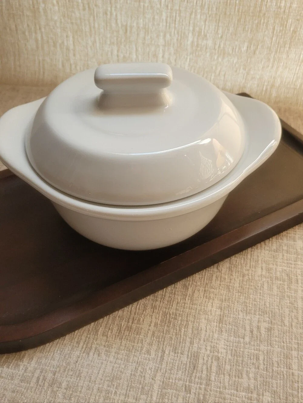 Pampered Chef Cream Ceramic Covered Casserole Dish. 3 Cup Brie Cooker